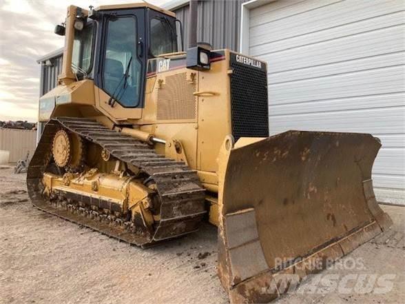 CAT D5M Crawler dozers