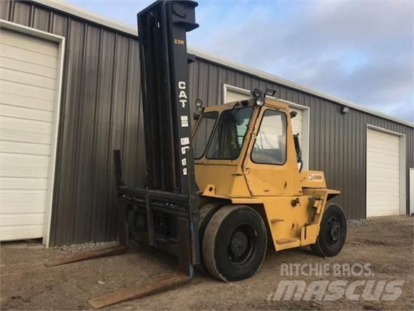 CAT V180B Diesel trucks