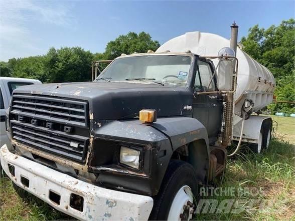 Ford F800 Tanker trucks