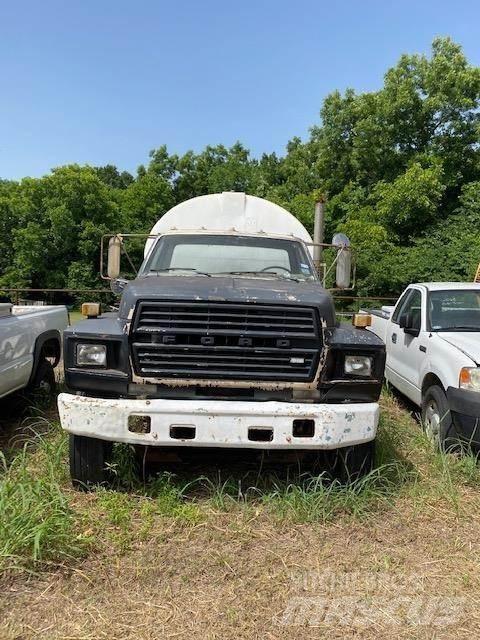 Ford F800 Tanker trucks