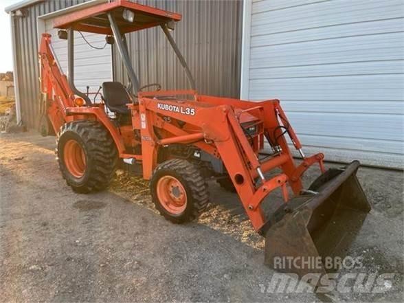 Kubota L35 Backhoe
