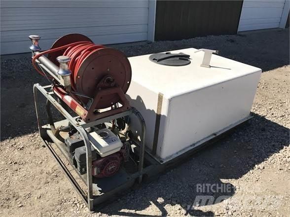  LESCO 704613 Mounted sprayers