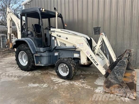 Terex TLB840R Backhoe