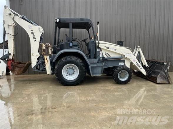 Terex TLB840R Backhoe
