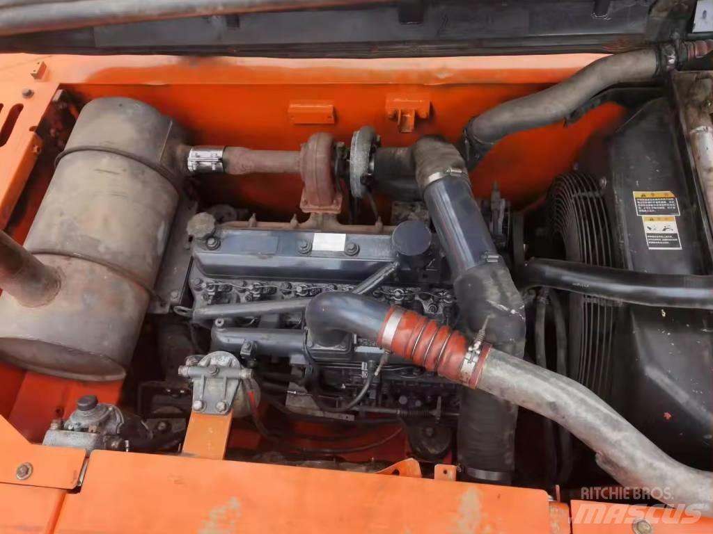 Doosan DX 225 LC Crawler excavators