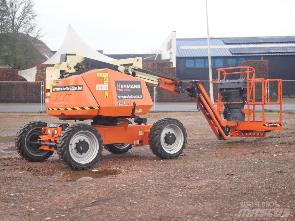 JLG 340 AJ Articulated boom lifts