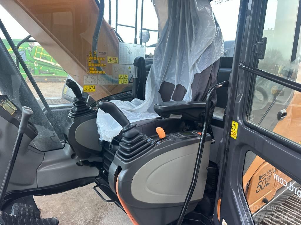 CASE CX 300D Crawler excavators