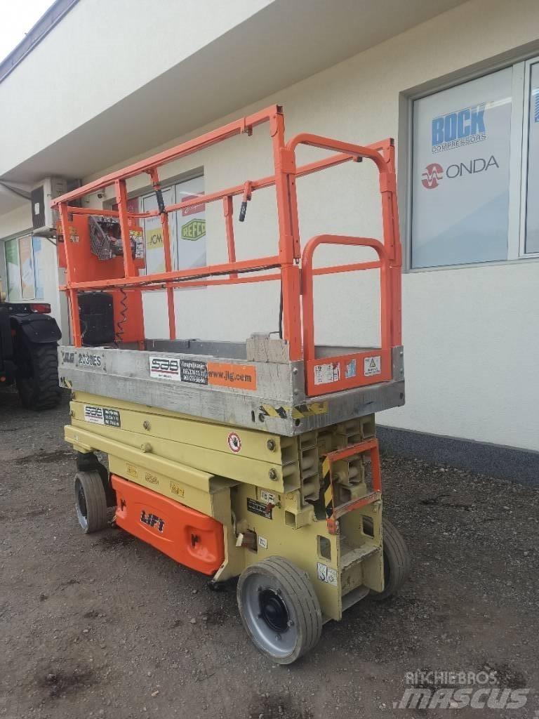 JLG 2030 ES Scissor lifts