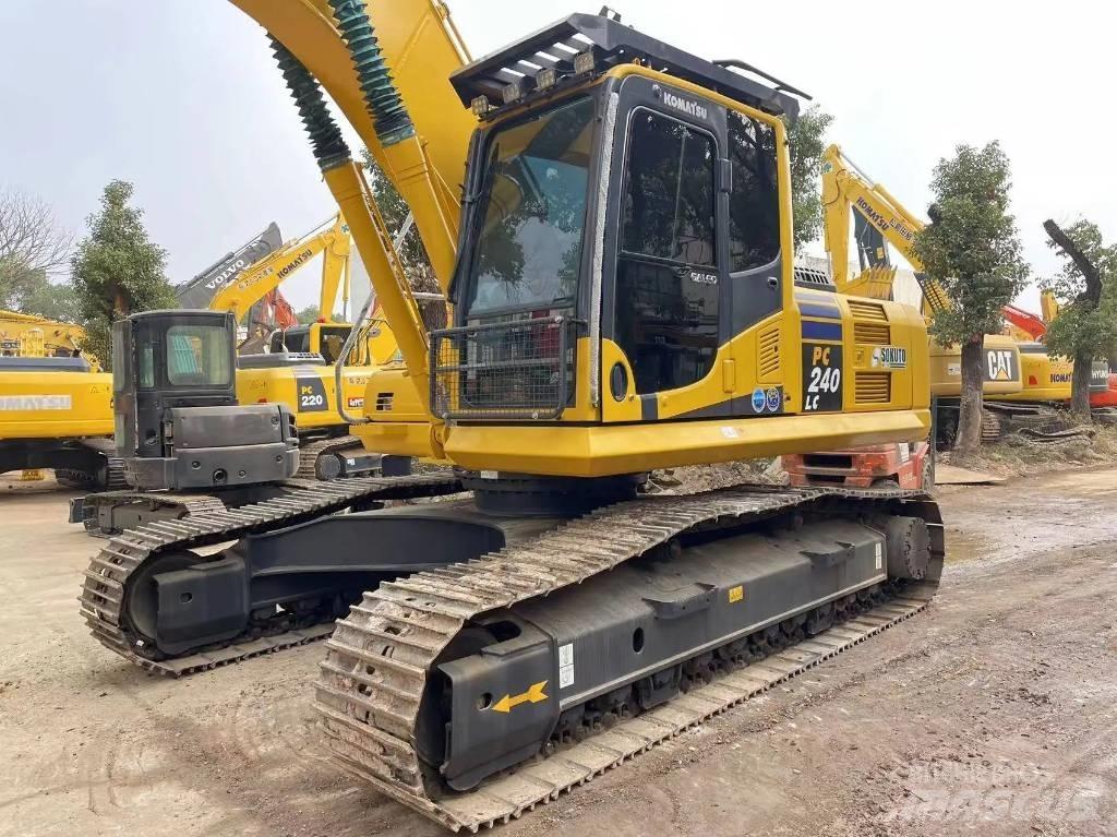 Komatsu PC240-8 Crawler excavators