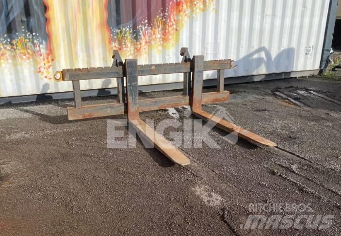 CAT Fourches Wheel loaders