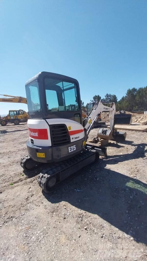 Bobcat E 25 Mini excavators < 7t (Mini diggers)
