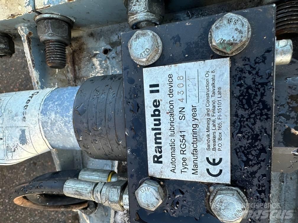 Rammer 1533 Hammers / Breakers