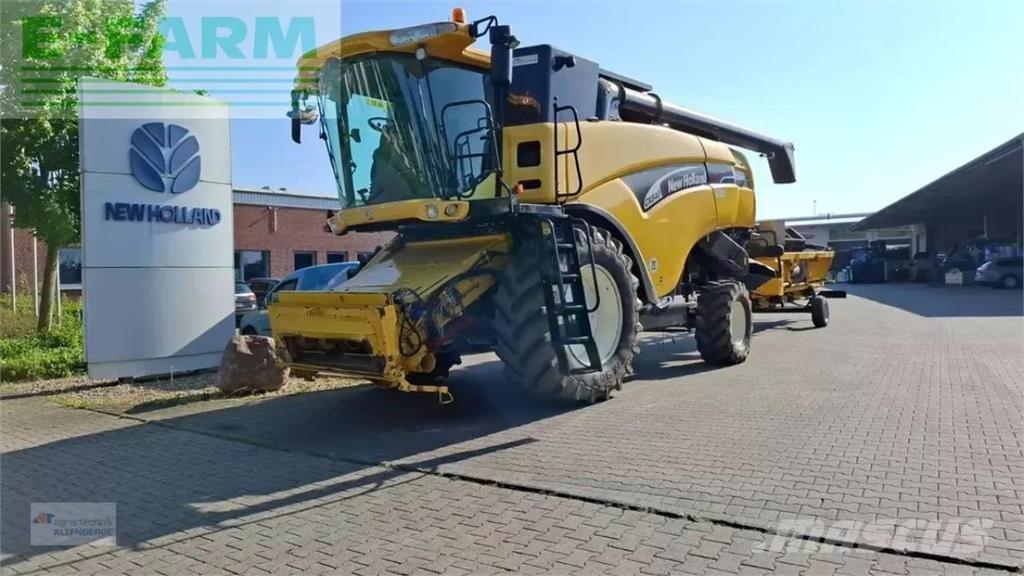 New Holland cx 840 Combine harvesters