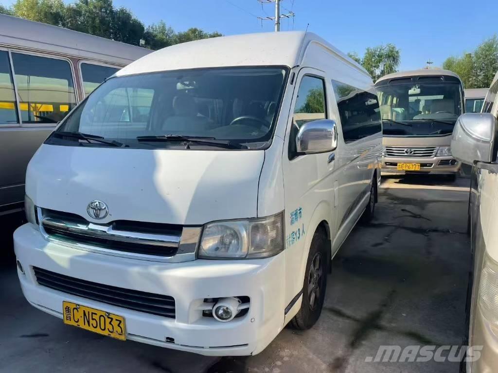 Toyota Hiace Intercity bus