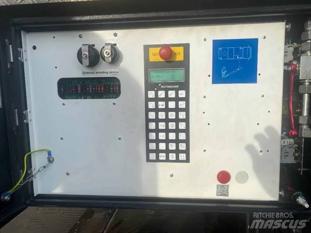 Ruthmann TU285 Truck mounted platforms