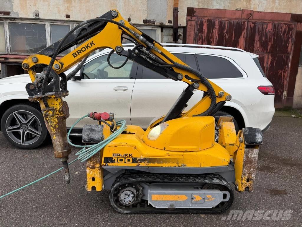 Brokk 100 Demolition excavators