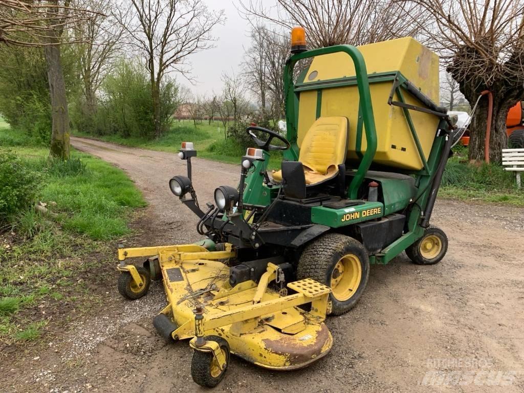 John Deere F 935 Riding mowers