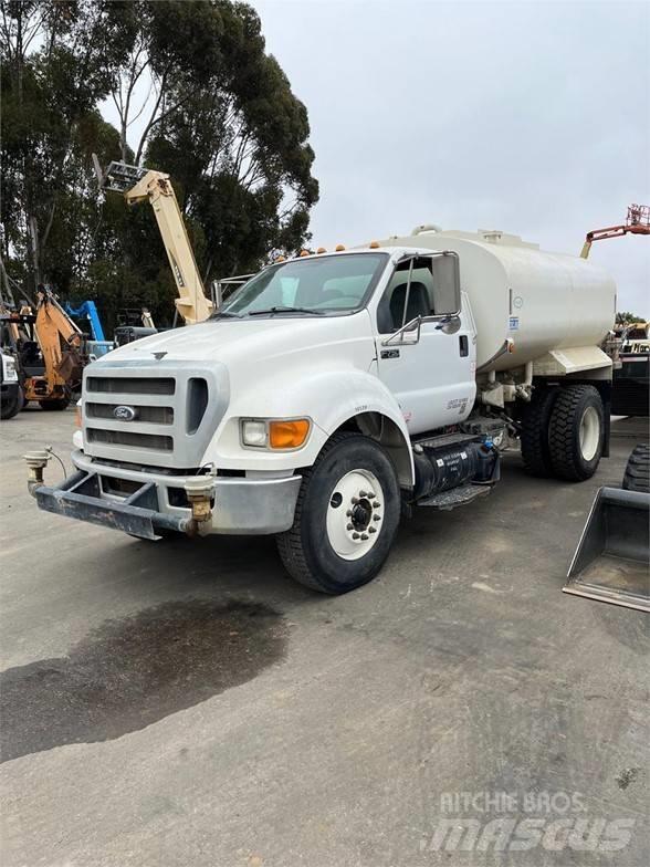Ford F750 SD Tanker trucks