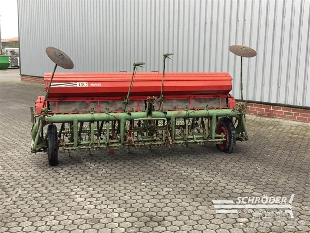 Nodet SÄMASCHINE Sowing machines