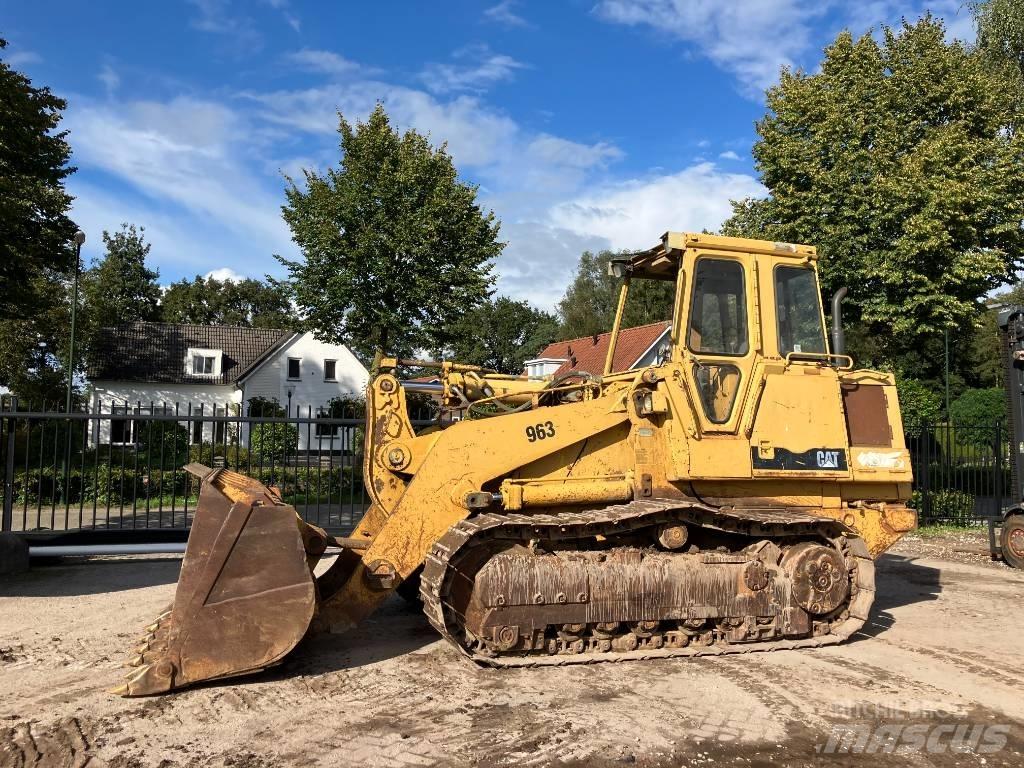 CAT 963 Crawler loaders