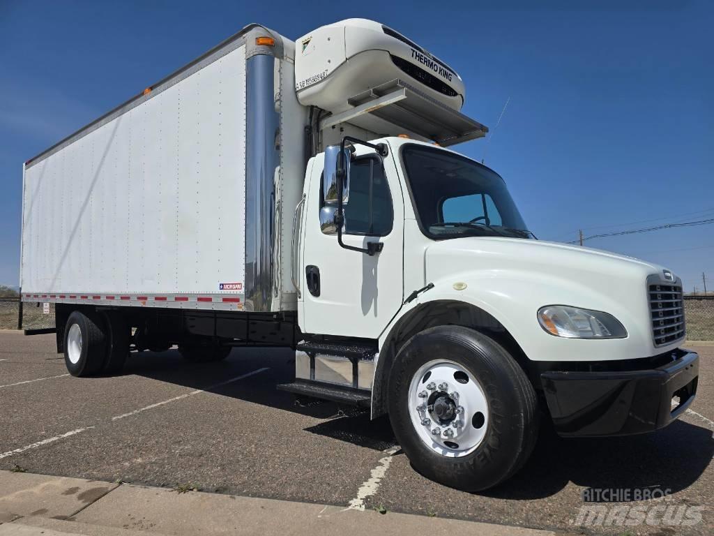 Freightliner M 106 Temperature controlled trucks