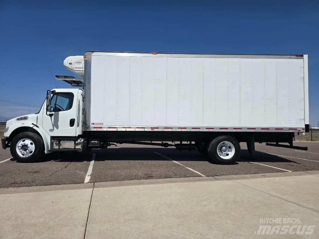 Freightliner M 106 Temperature controlled trucks