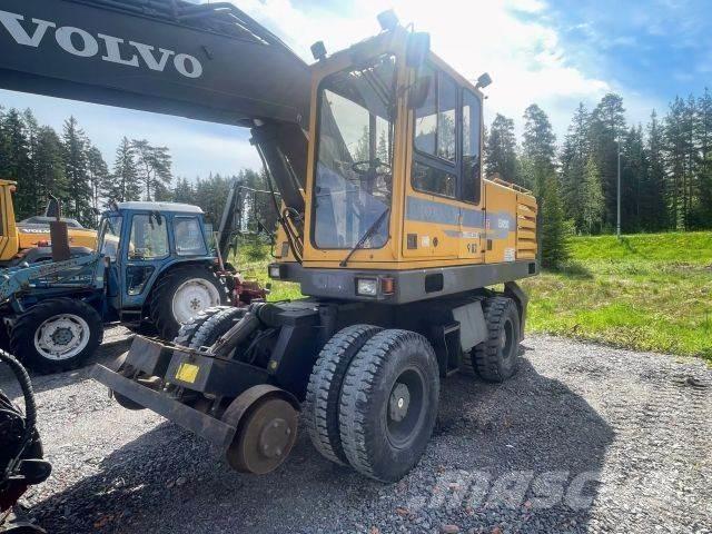 Volvo EW 200 4x4 Wheeled excavators