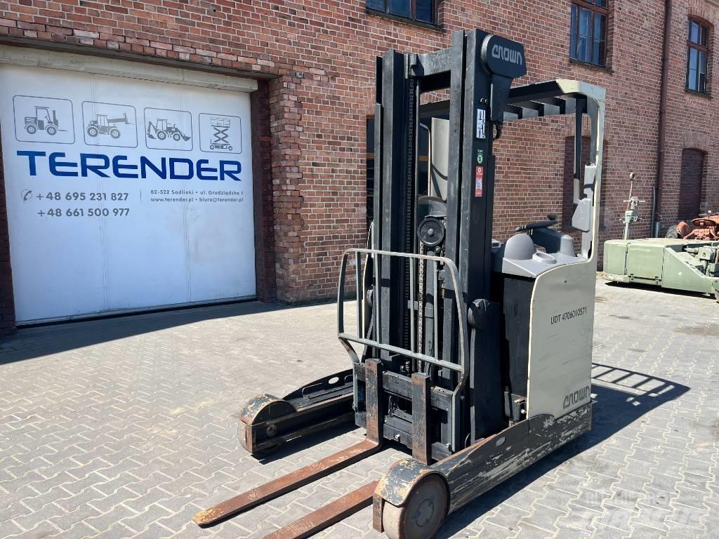 Crown ESR 4020-1.6 Side loader