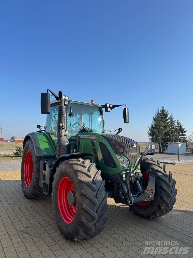 Fendt 724 Profi Tractors