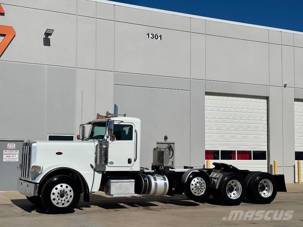 Peterbilt 389 Prime Movers