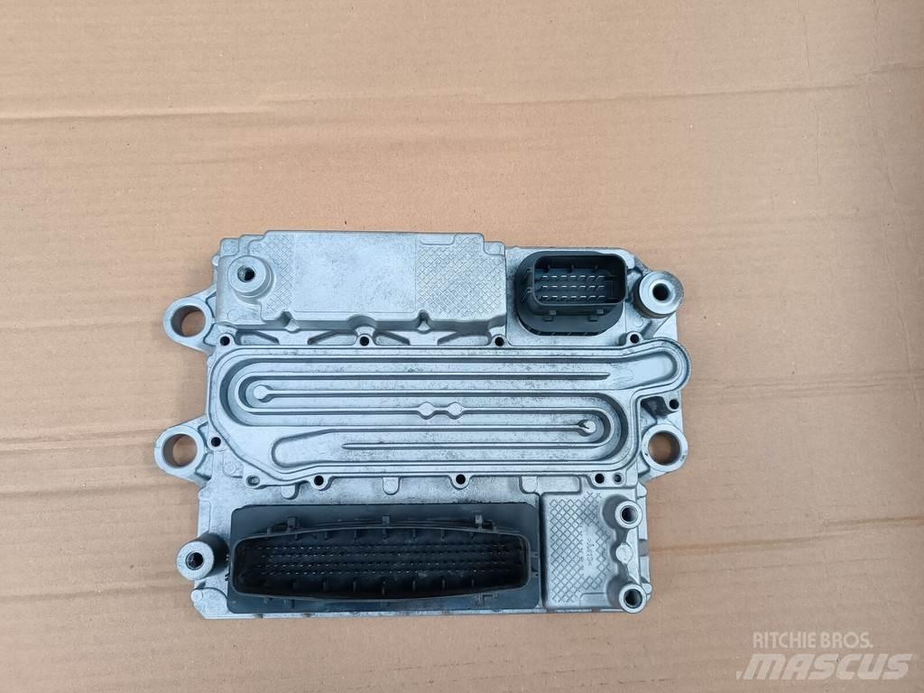 Mercedes-Benz ACM2 Electronics