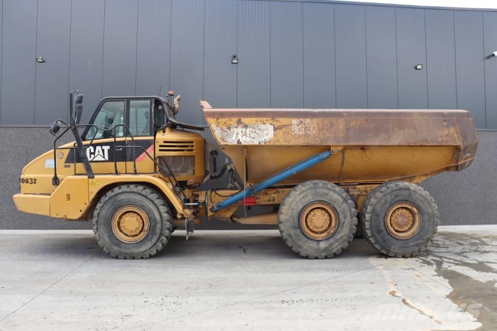 CAT 730 Articulated Haulers
