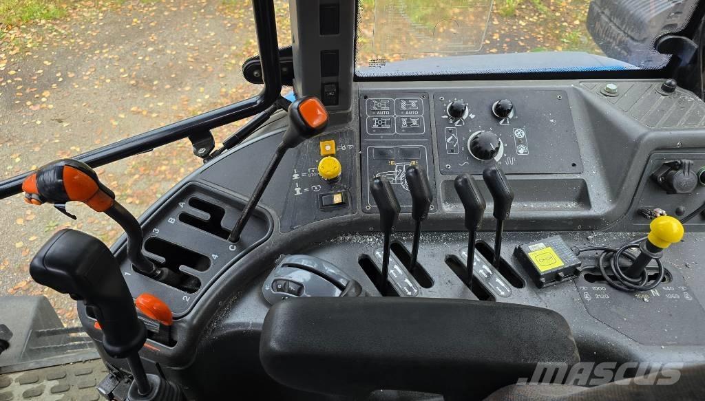 New Holland TM 120 Tractors