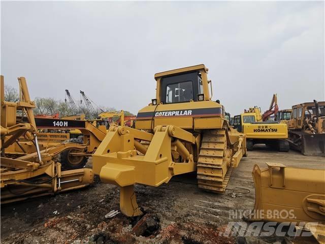 CAT D7H Crawler dozers