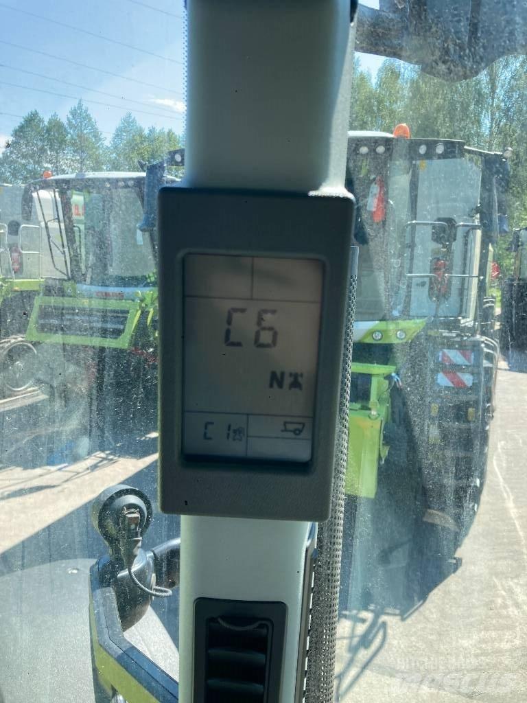 CLAAS Axion 830 CIS Tractors
