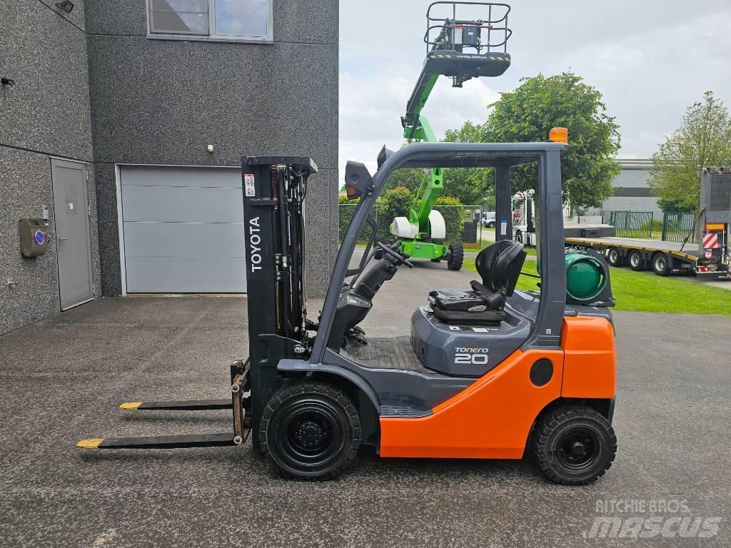 Toyota 02-8 FG F 20 LPG trucks