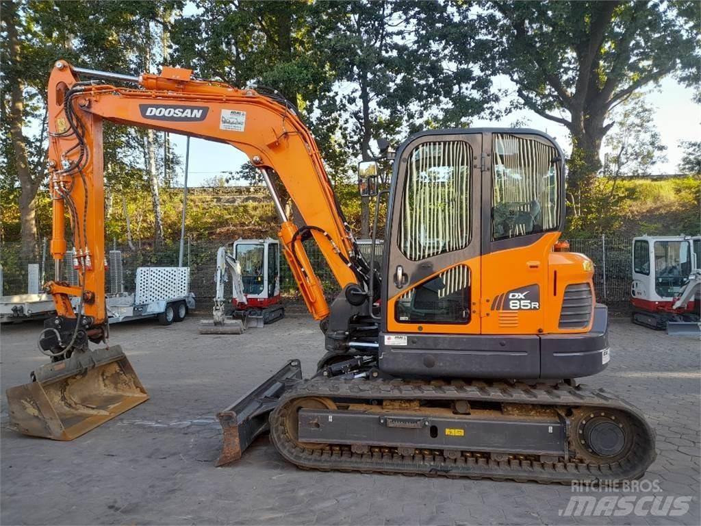Doosan DX85R-3 Mini excavators  7t - 12t