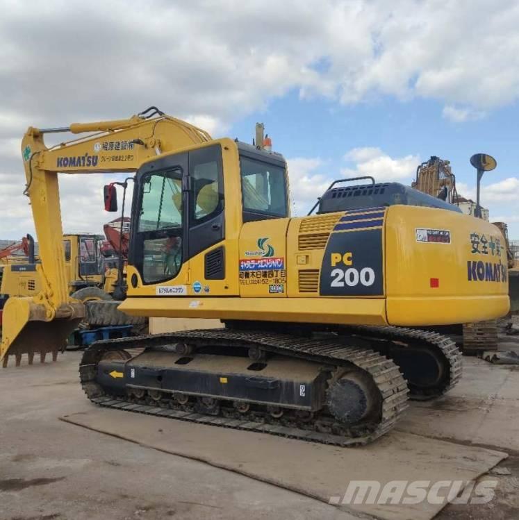 Komatsu PC 220-8 Crawler excavators