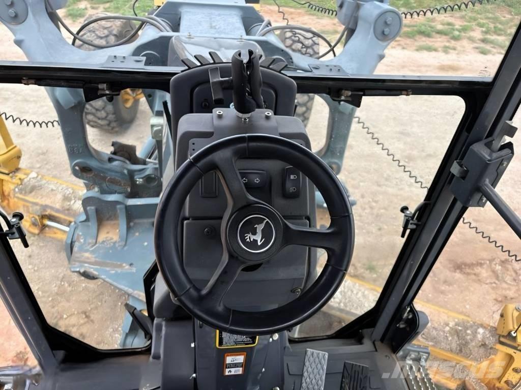 DEERE 772GP Graders