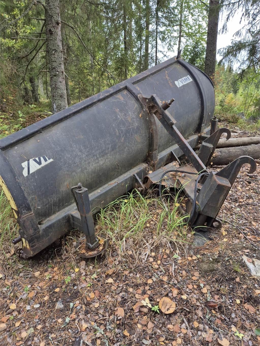  VIME 3400 Snow blades and plows