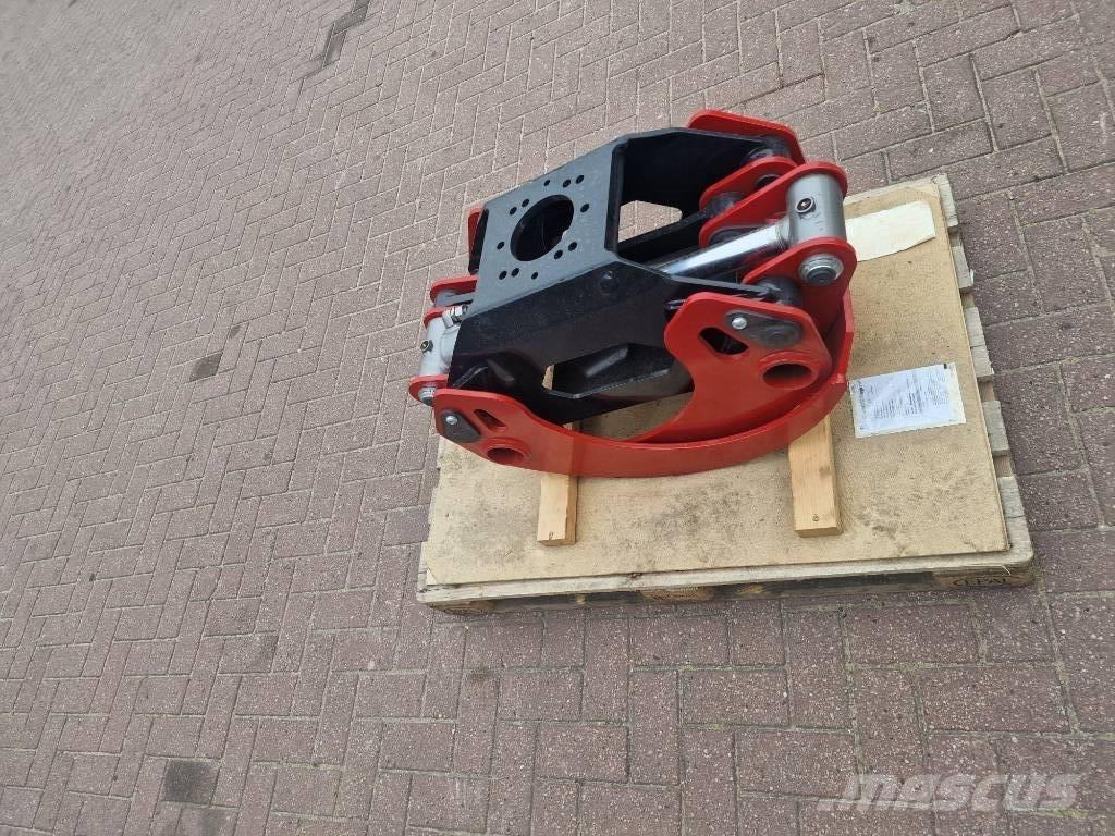 Farmi Forest C25 Knuckle boom loaders