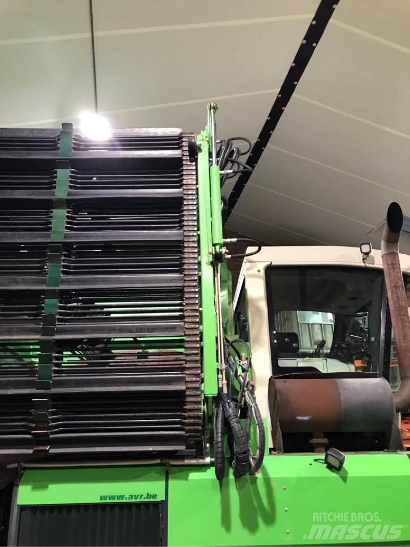 AVR Mistral BW Bulb harvesters
