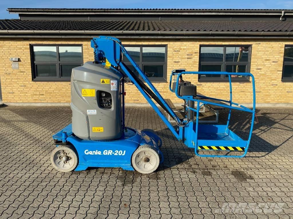 Genie GR 20 J Used Personnel lifts and access elevators
