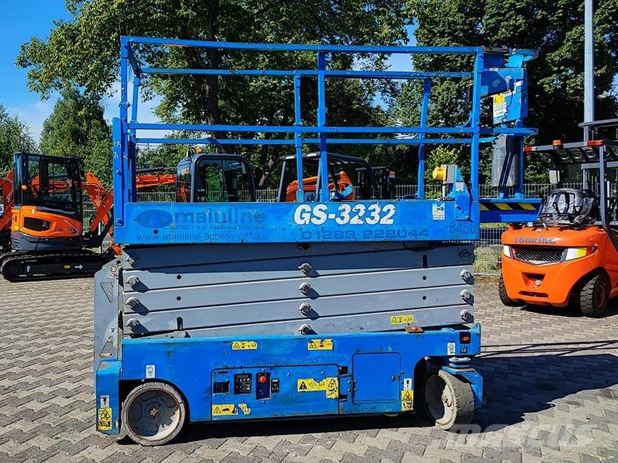Genie GS-3232 Scissor lifts