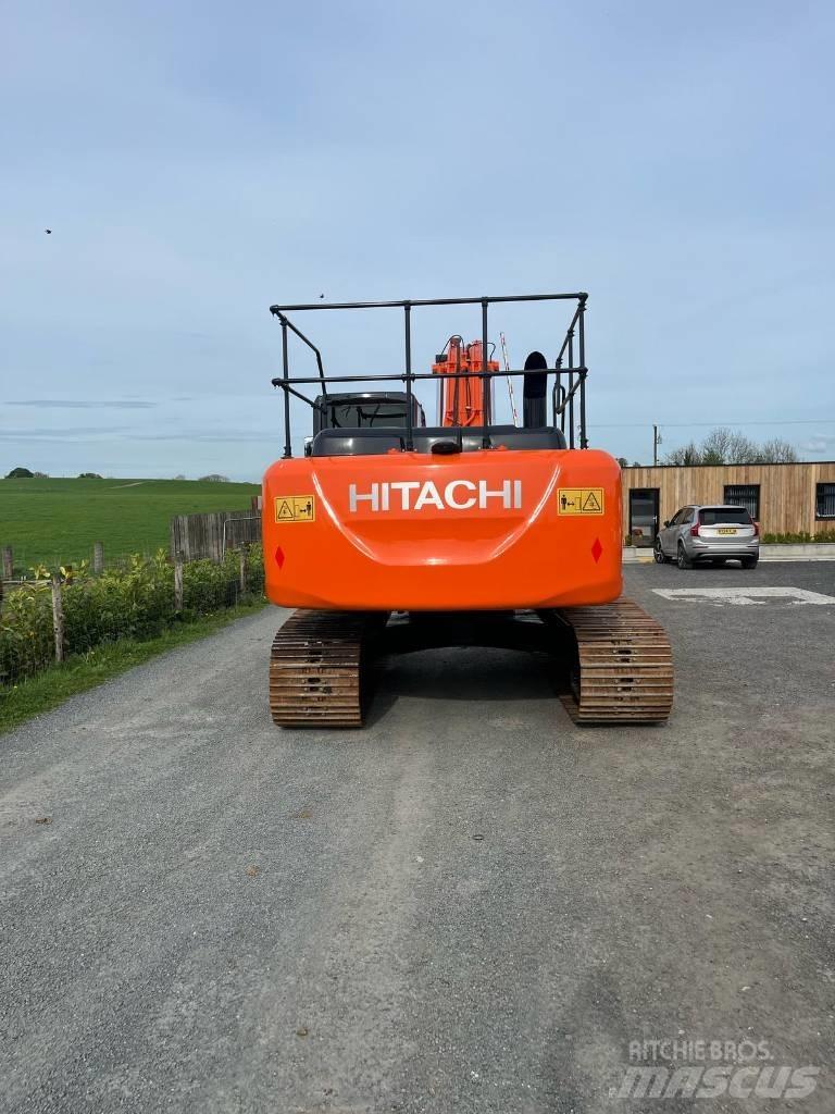 Hitachi Zaxis 210 LC Long reach excavators