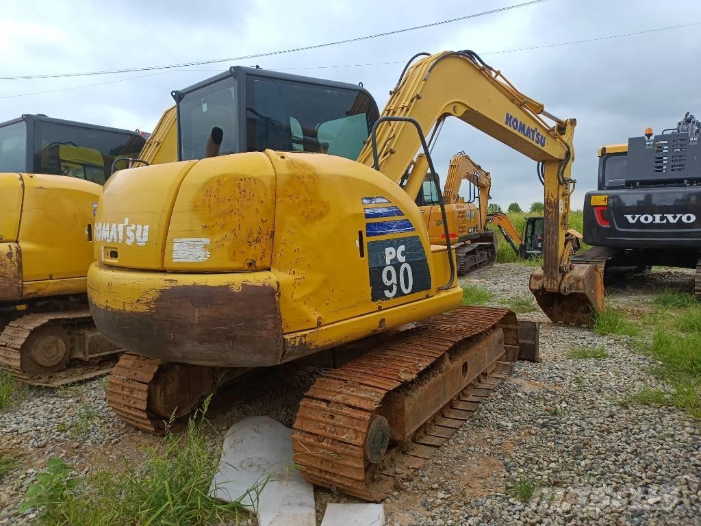 Komatsu PC 90 Crawler excavators