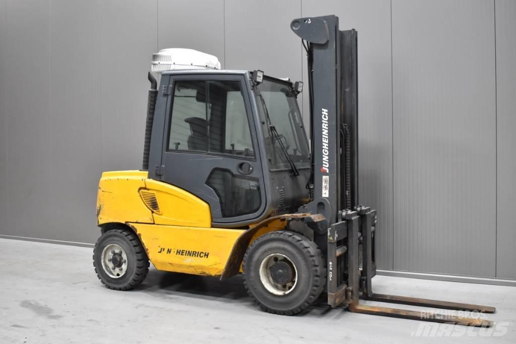 Jungheinrich DFG 550 Diesel trucks