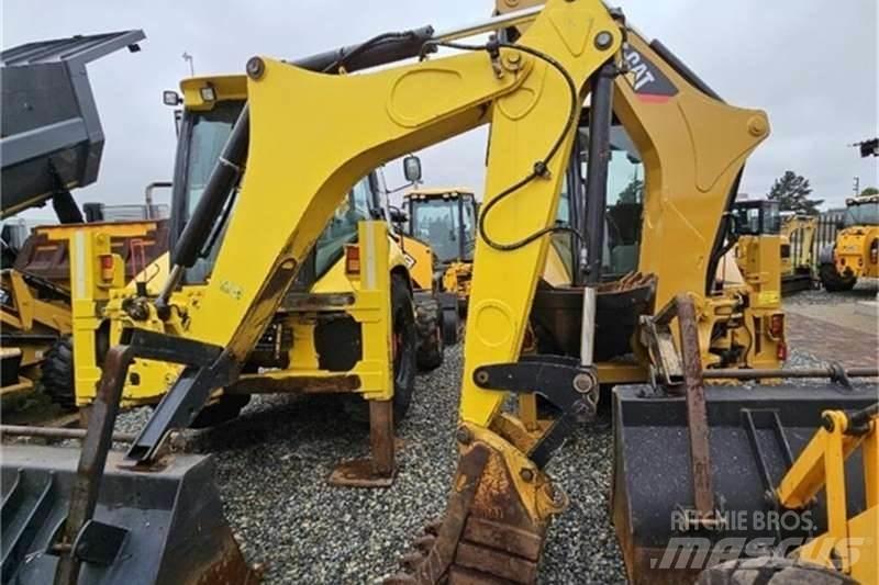 CAT 422E TLB Backhoe