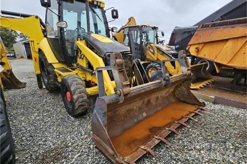 CAT 422E TLB Backhoe