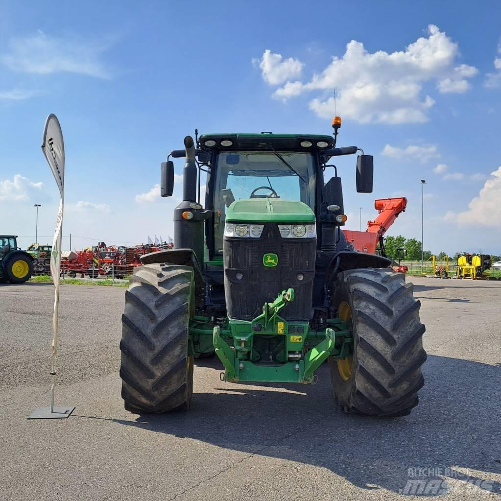 John Deere 7310 R Tractors